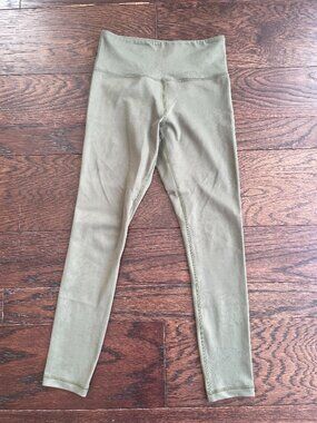 Zyia Active Olive Green Leggings with Leaf Embossed Pattern Size 2